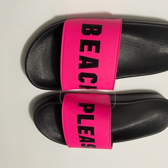 Victoria's Secret Pink Cross Slides. Size 5-6 Small. NWT - Picture 9 of 13
